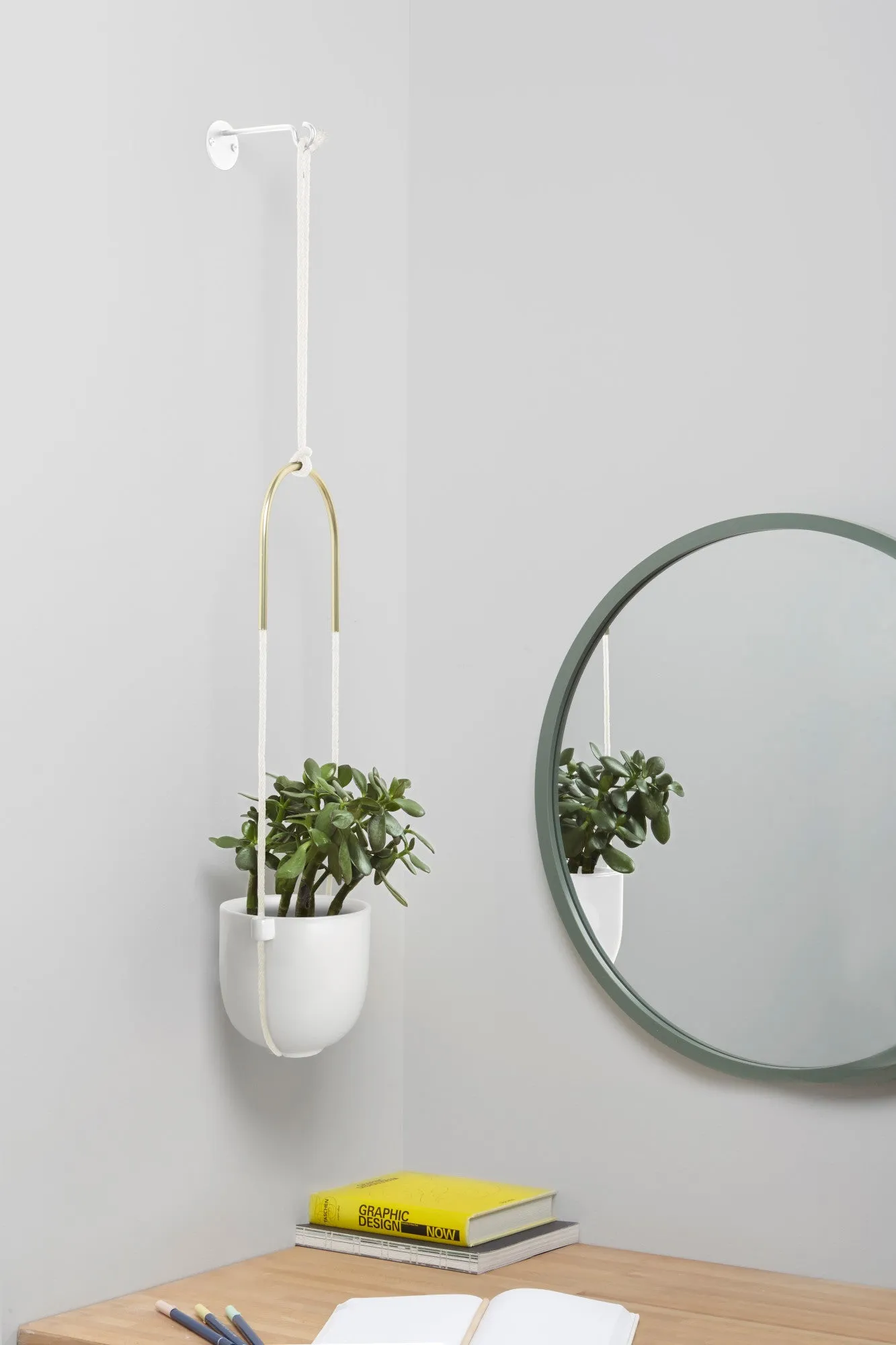 BOLO PLANTER - White