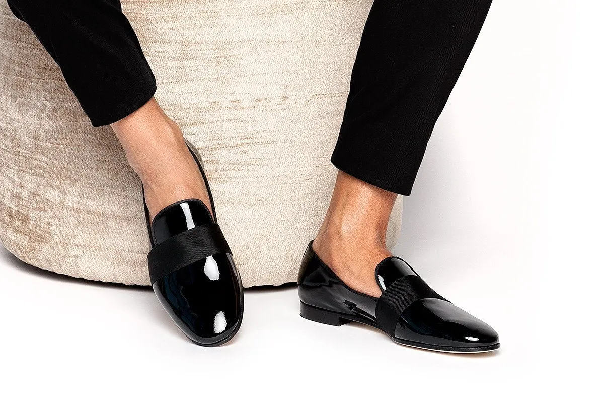 DADALOU PATENT BLACK SLIPPERS