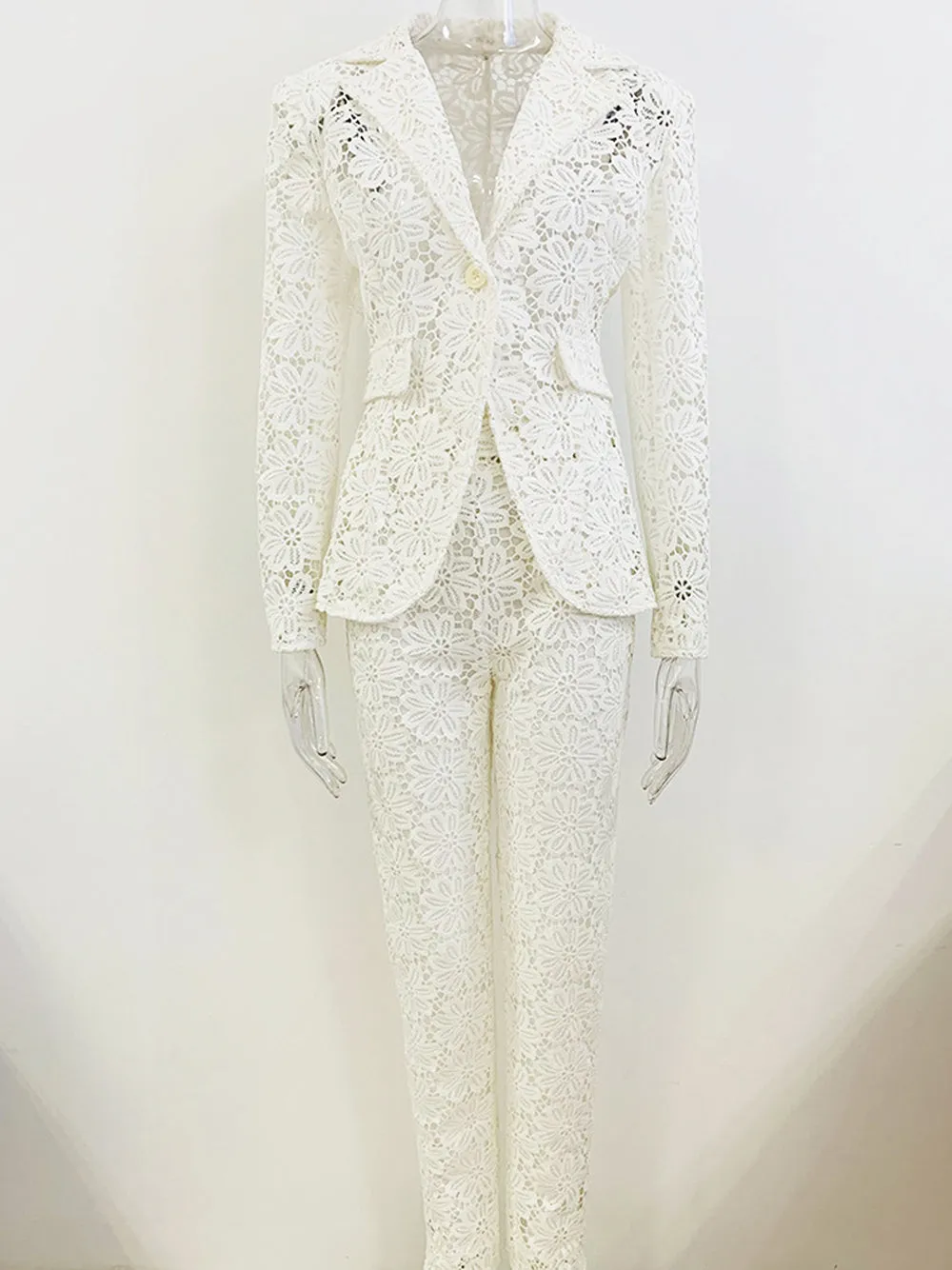 ERINE Blazer & Pants Set in White