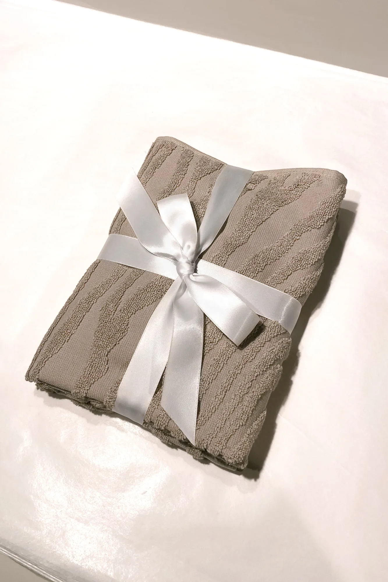 KAARNA hand towel in sand