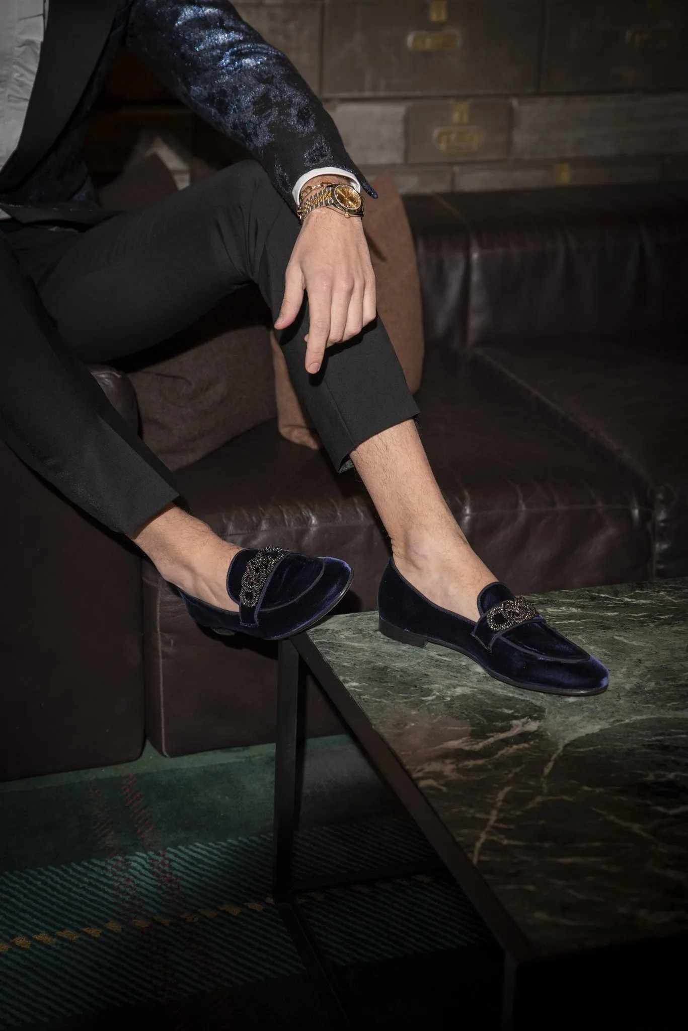 MOROSINO VELOUR NAVY SLIPPERS