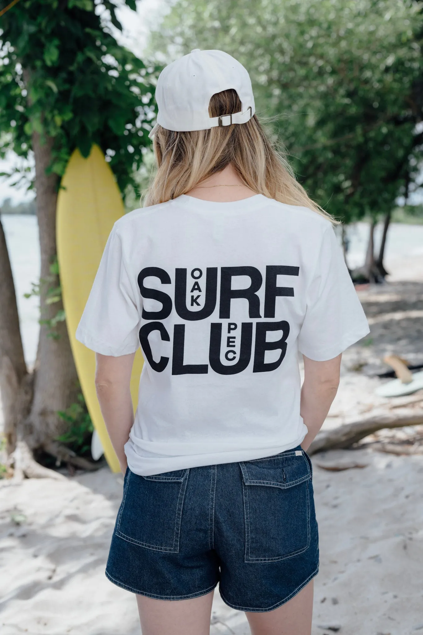 OAK SURF CLUB UNISEX PEC TEE - WHITE