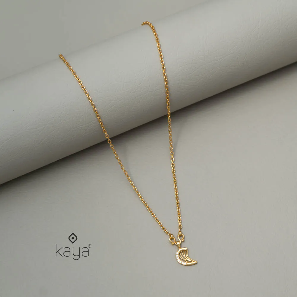 Simple pendant Necklace - PE100305